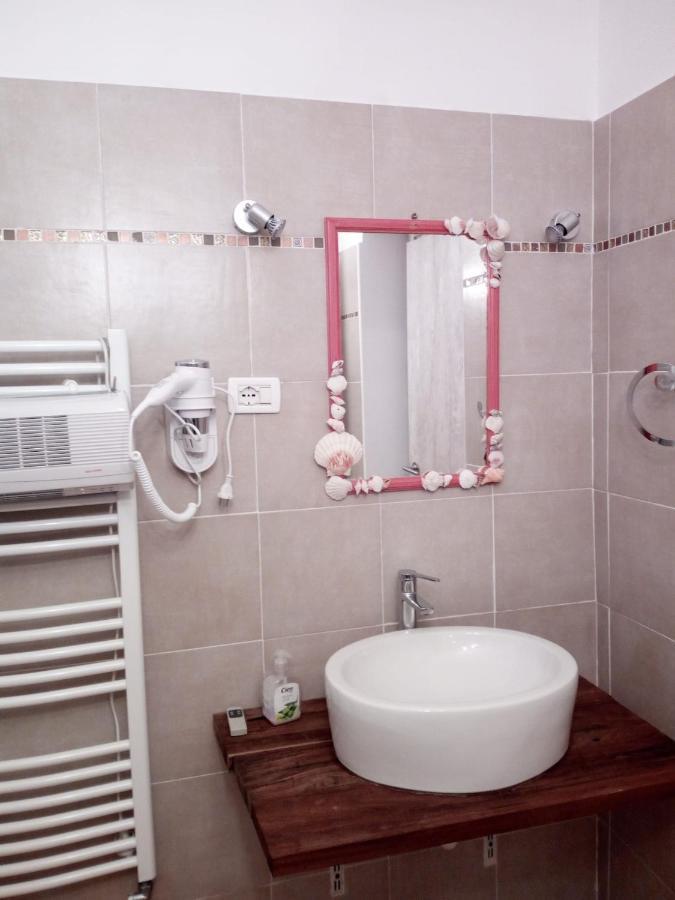 Nasino Lo Sporting Bed&Breakfast מראה חיצוני תמונה
